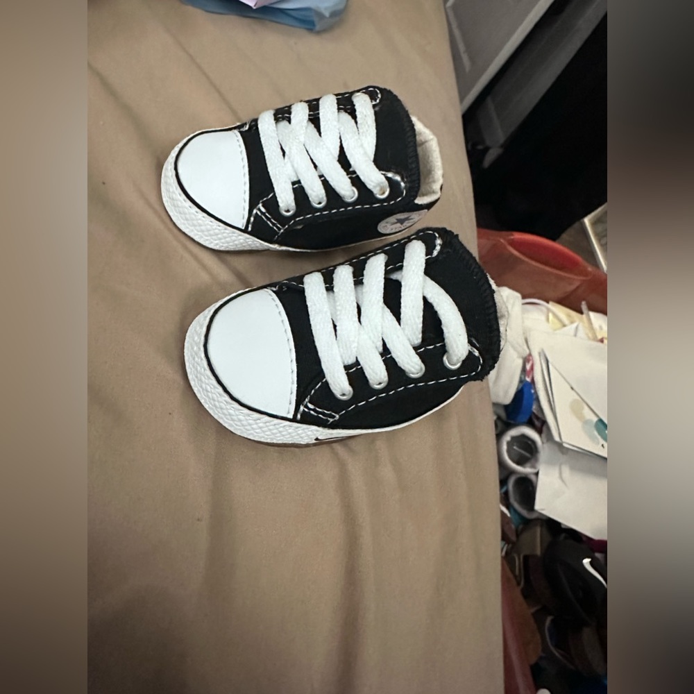Baby boy Converse